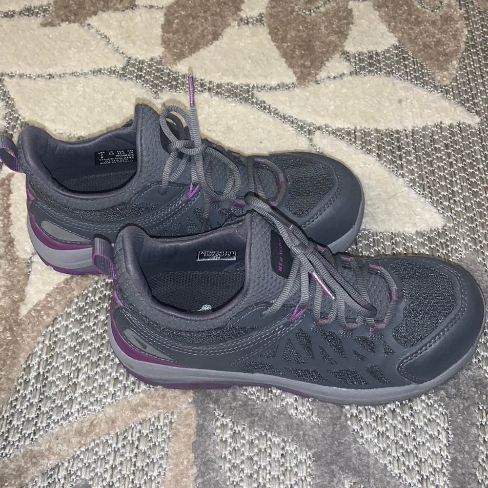 Preowned redwing cooltech athletic purple composite toe safety shoe
